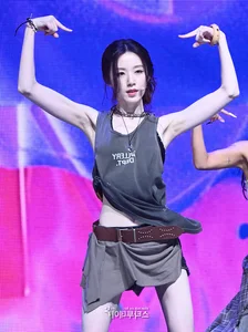 K-Pop Idol's Drastic Weight Loss Sparks Serious Health Concerns Among Fans - image 4