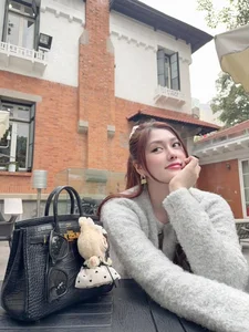 The Impressive 1.81m Tall Contestant Dominating Miss Universe Vietnam and Her Luxurious Lifestyle - image 1