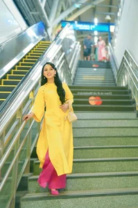 Billionaire Singer Ha Phuong Shares Nostalgic Memories for the Year of the Snake - image 2