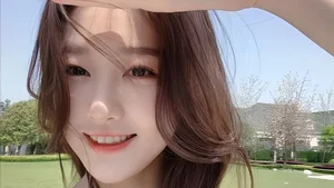 Stunning Gallery of Beautiful and Charming Chinese Girls: Modern Aesthetics and Fashion - image 27
