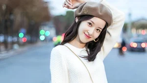 Stunning Gallery of Beautiful and Charming Chinese Girls: Modern Aesthetics and Fashion - image 12