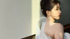 Stunning Gallery of Beautiful and Charming Chinese Girls: Modern Aesthetics and Fashion - image 20