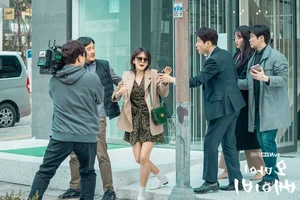4 Best-Dressed Short-Haired K-Drama Female Leads with Chic Style - image 10