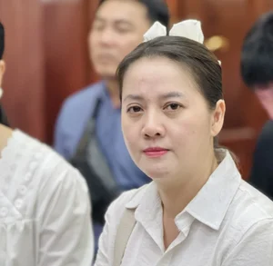 Hong Loan Faces Legal Challenges Over Late Artist Vu Linh’s Estate Amid Family Conflict - image 0