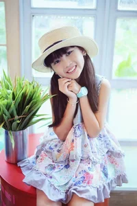 Child Star Bao An: Stunner at 18 and Foreign Trade University Freshman - image 7