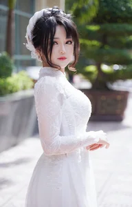 Beautiful Streamer Captivates Fans with a Unique and Familiar Viral Detail - image 2