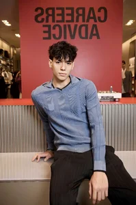 Vuong Binh Sparks Excitement at HUGO Event Launching 'Red Means GO' Campaign - image 5