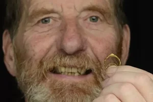 Metal Detectorist Unearths Ancient Treasure Worth Millions in the Forest - image 6