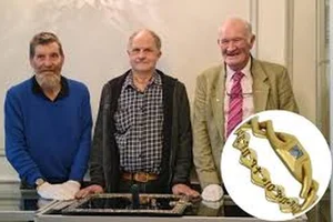 Metal Detectorist Unearths Ancient Treasure Worth Millions in the Forest - image 7