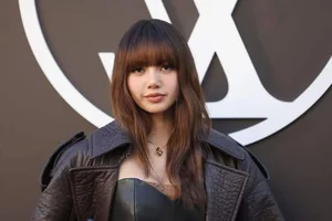 Liu Yifei, Lisa of BlackPink, and Hyein of NewJeans Dazzle at Paris Fashion Week - image 1