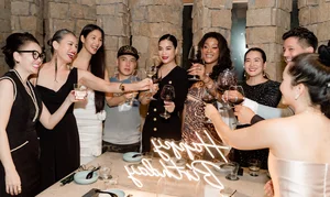 Miss Ngoc Khanh and Vietnamese Stars Celebrate Shontelle's Birthday - image 3