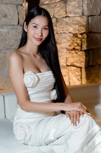 Miss Ngoc Khanh and Vietnamese Stars Celebrate Shontelle's Birthday - image 7