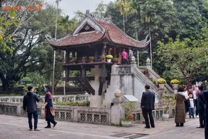 Discovering Hanoi's One Pillar Temple: A Deep Dive into Vietnam's Iconic Spiritual Landmark - image 8