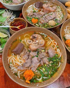 Hue: The City of 8 UNESCO Heritages and the Unique Trang Tien Bridge - image 14