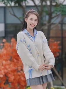 Vietnamese Actress Minh Thu: The Stunning Single Mom Dating Actor To Dung - image 1