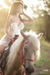 Stunning Gallery of Sutasine Siriruke: The Epitome of Thai Beauty and Grace - image 2