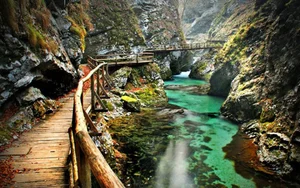 Most Breathtaking Hiking Trails and Mountain Paths in the World - image 0