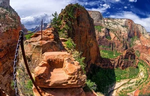 Most Breathtaking Hiking Trails and Mountain Paths in the World - image 6