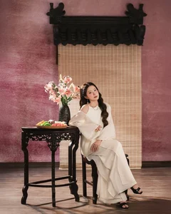 Rich Kid Chao Stuns Fans with Ethereal Beauty in New Tet Photoshoot - image 10