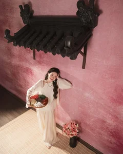 Rich Kid Chao Stuns Fans with Ethereal Beauty in New Tet Photoshoot - image 8