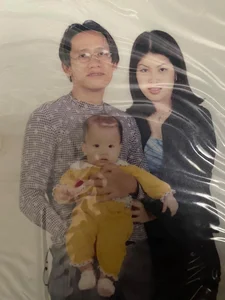 Rare Youth Photos of Singer Duy Manh and Wife Go Viral - image 2