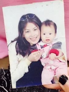 Rare Youth Photos of Singer Duy Manh and Wife Go Viral - image 0