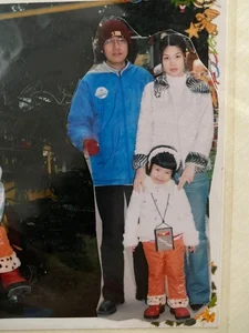 Rare Youth Photos of Singer Duy Manh and Wife Go Viral - image 1