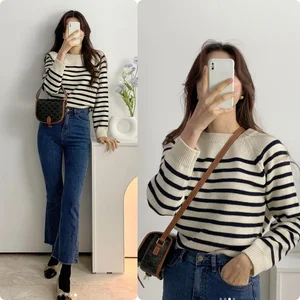 Sweaters and Jeans: The Ultimate Elegant Duo for Office Women Over 30 - image 11