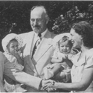 Exploring the Musk Family History: Fascinating Facts About Elon Musk’s Ancestry - image 6