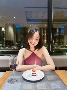 Meet the Beautiful Nghe An Actress Nominated for VTV Awards 2023 - image 1