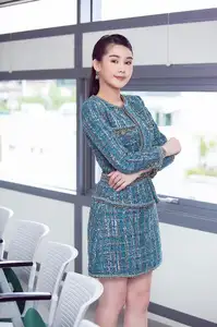 Pham Ngan Anh: Stylish Lecturer Captivates With Special Campus Rules - image 2