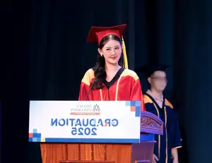 Pham Ngan Anh: Stylish Lecturer Captivates With Special Campus Rules - image 0