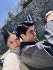 Vietnamese Stars in Japan: Huyen Baby and Diva Hong Nhung’s Travel Style - image 6