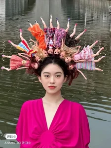 Hilarious and Unexpected Flower Hair Trend Takes Social Media by Storm - image 3