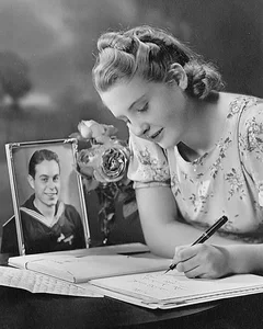 Stunning Vintage Photos Revealing Daily Life in the Past - image 6