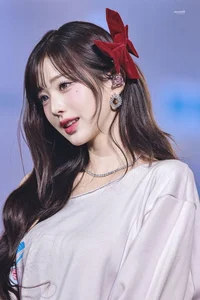 K-Pop Idols Breaking Records Beyond BTS and BLACKPINK - image 3