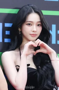K-Pop Idols Breaking Records Beyond BTS and BLACKPINK - image 1