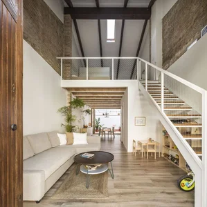 25+ Creative Mezzanine Living Room Ideas for Small Space Optimization - image 4