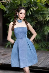 Khanh Van Bold Fashion Transformation: Embracing Elegant Sensuality in Sheer Outfits - image 3