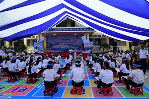 Coast Guard Region 2 Hosts 'I Love My Homeland's Seas and Islands' - image 5