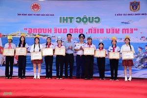 Coast Guard Region 2 Hosts 'I Love My Homeland's Seas and Islands' - image 1