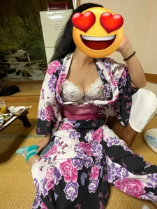 Elegance and Charm: Captivating Japanese Commercial Models (Part 2) - image 31