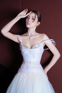 Miss Vietnam Tieu Vy Addresses Dating Rumors and Her Friendship with Actor Quoc Anh - image 8