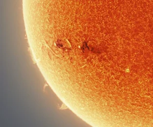 NASA's Groundbreaking Solar Discovery: Touching the Sun's Atmosphere - image 2