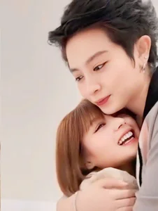 Xoai Non Sparks Romance Rumors with Public Display of Affection - image 5