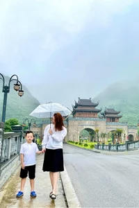 Independent Single Mothers of Vietnamese Showbiz Showcase Luxury and Style - image 11