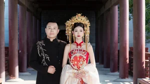 Controversy Erupts as Streamer Ton Bang Uses Pregnant Wife for Views - image 3
