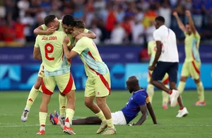 Spain Clinches Olympic Gold After Dramatic 120-Minute Men's Football Final - image 0