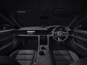 2025 Porsche Taycan Turbo S: More Powerful Than Supercars with Enhanced Electric Range - image 4
