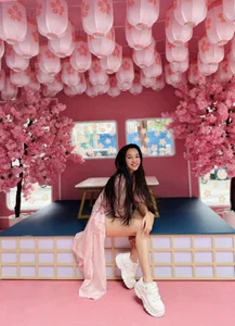 Hien Thuc Age-Defying Beauty Secrets: A Stunning Figure at 42 - image 2